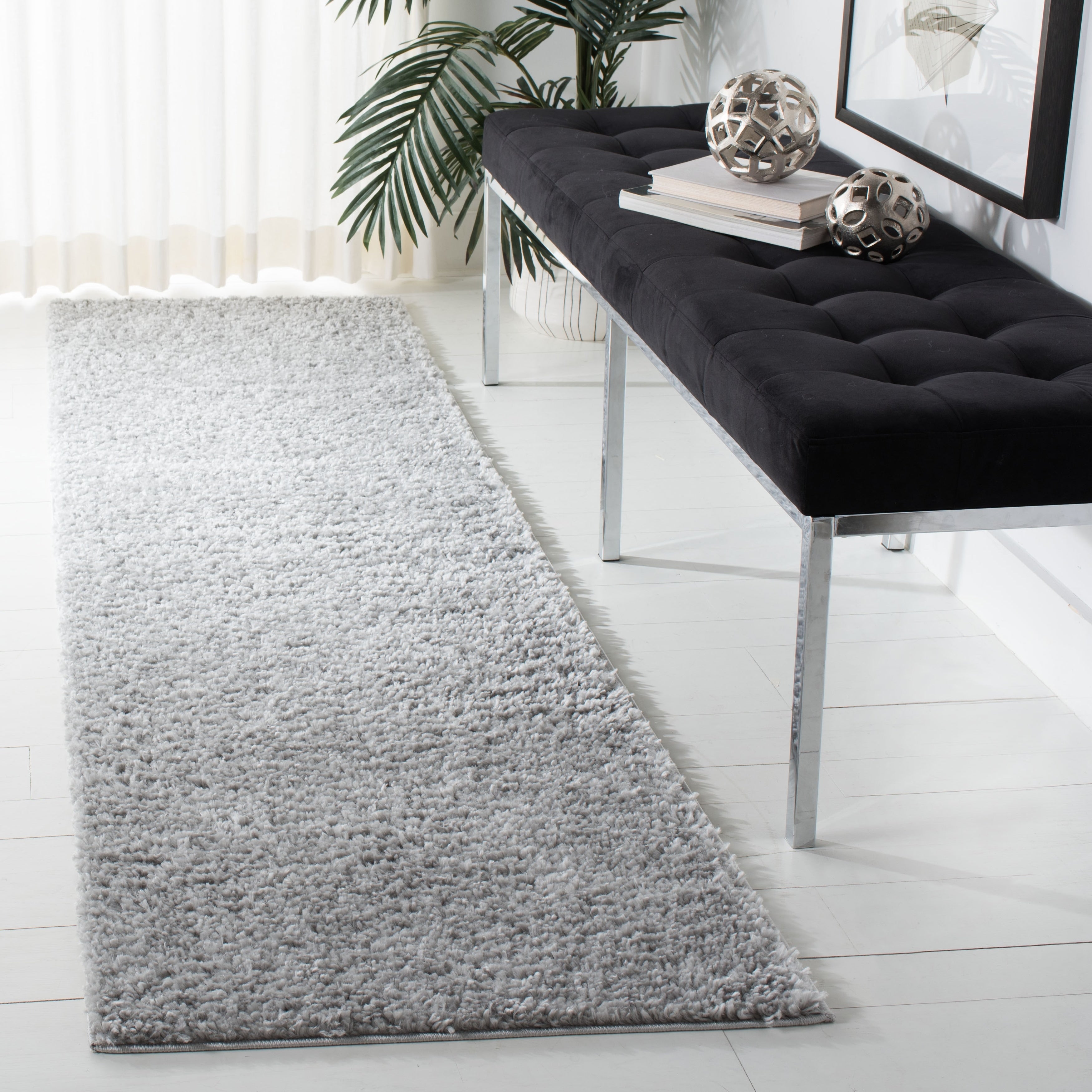 SAFAVIEH August Wilhelma Shag Solid 1.2-inch Thick Area Rug