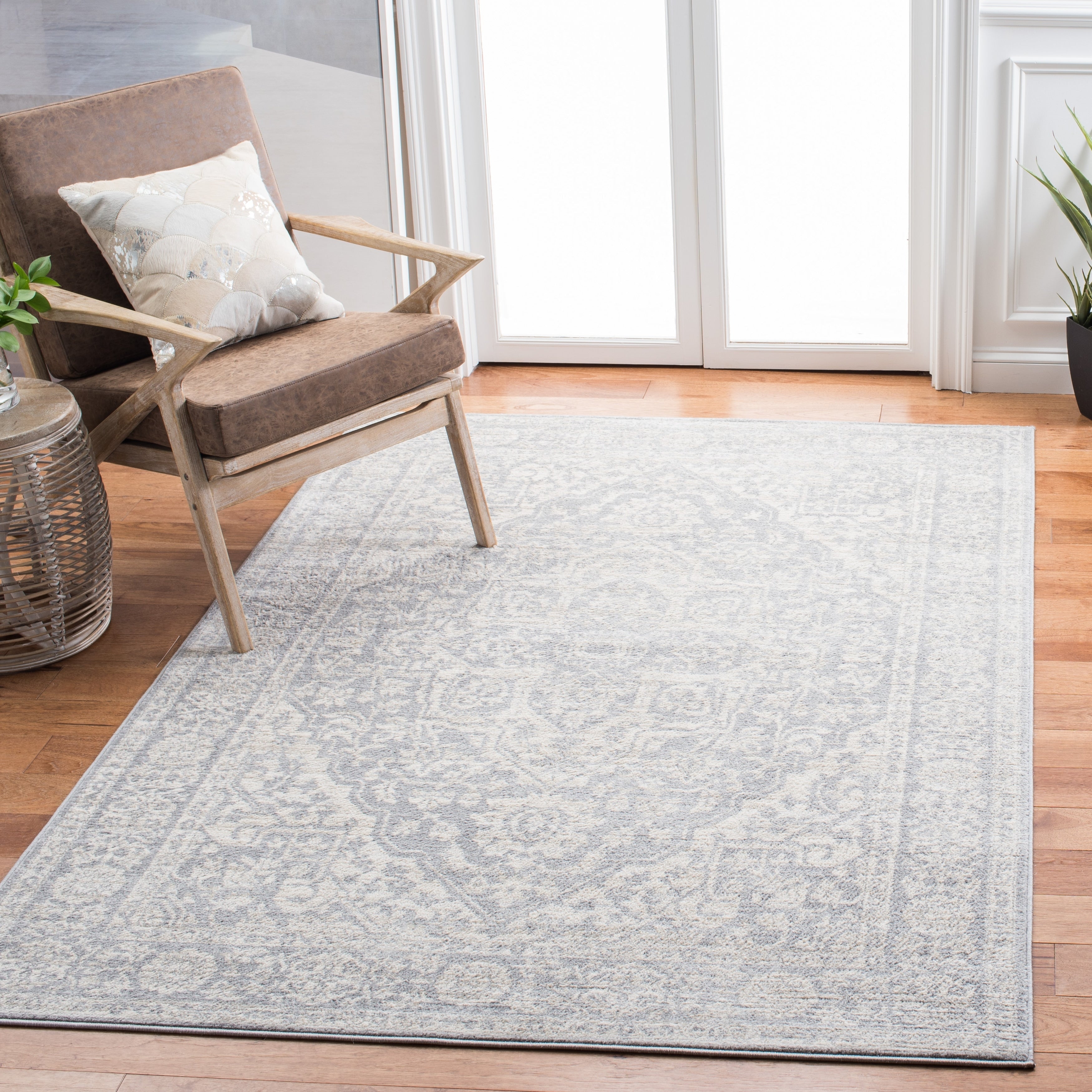 SAFAVIEH Brentwood 脼ordis Oriental Medallion Rug