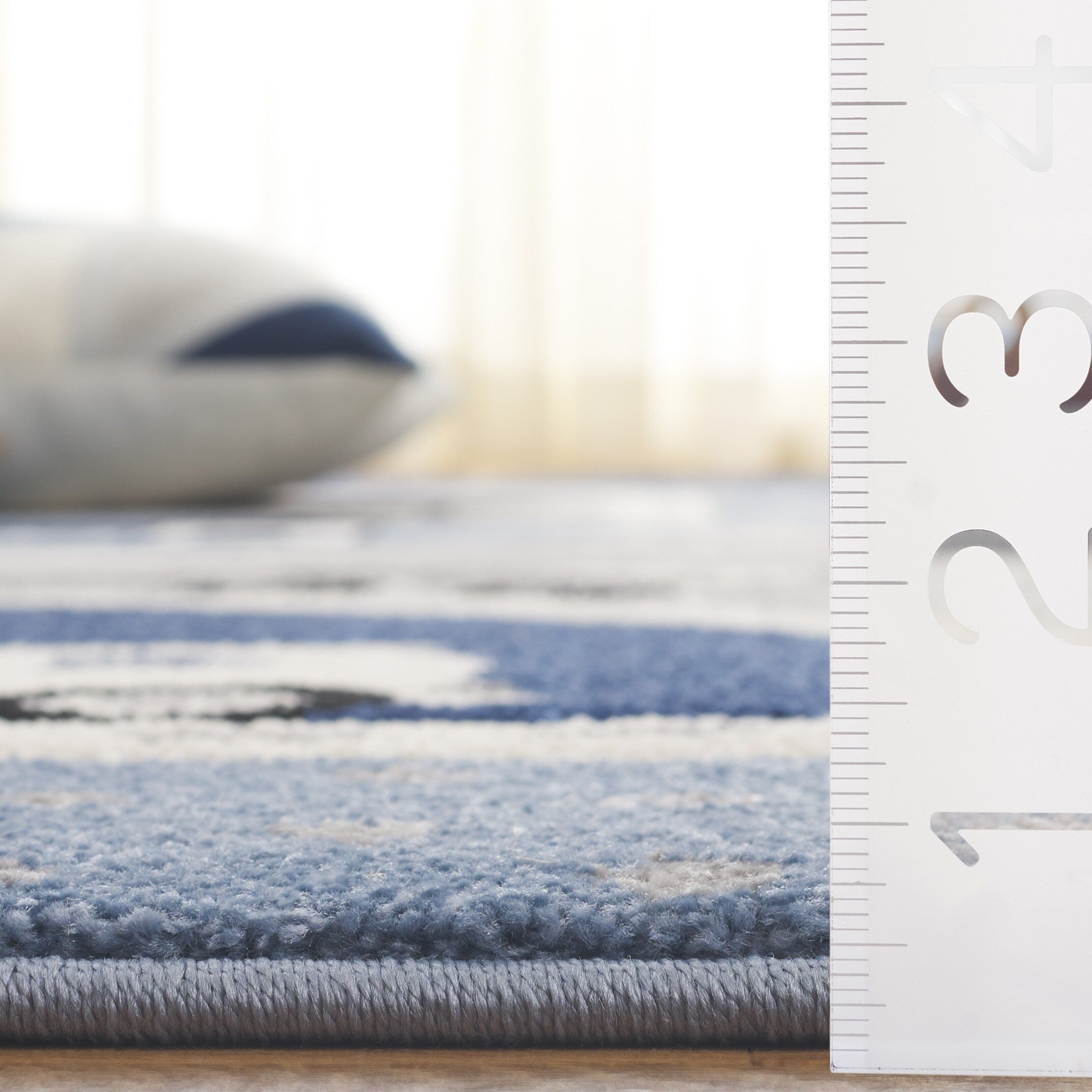 SAFAVIEH Carousel Kids Lumnie Neighborhood Rug