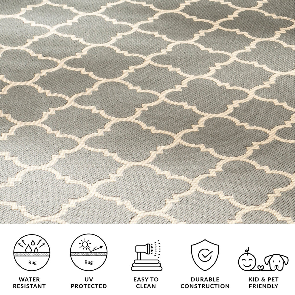 SAFAVIEH Courtyard Kristelle Indoor/ Outdoor Waterproof Patio Backyard Rug