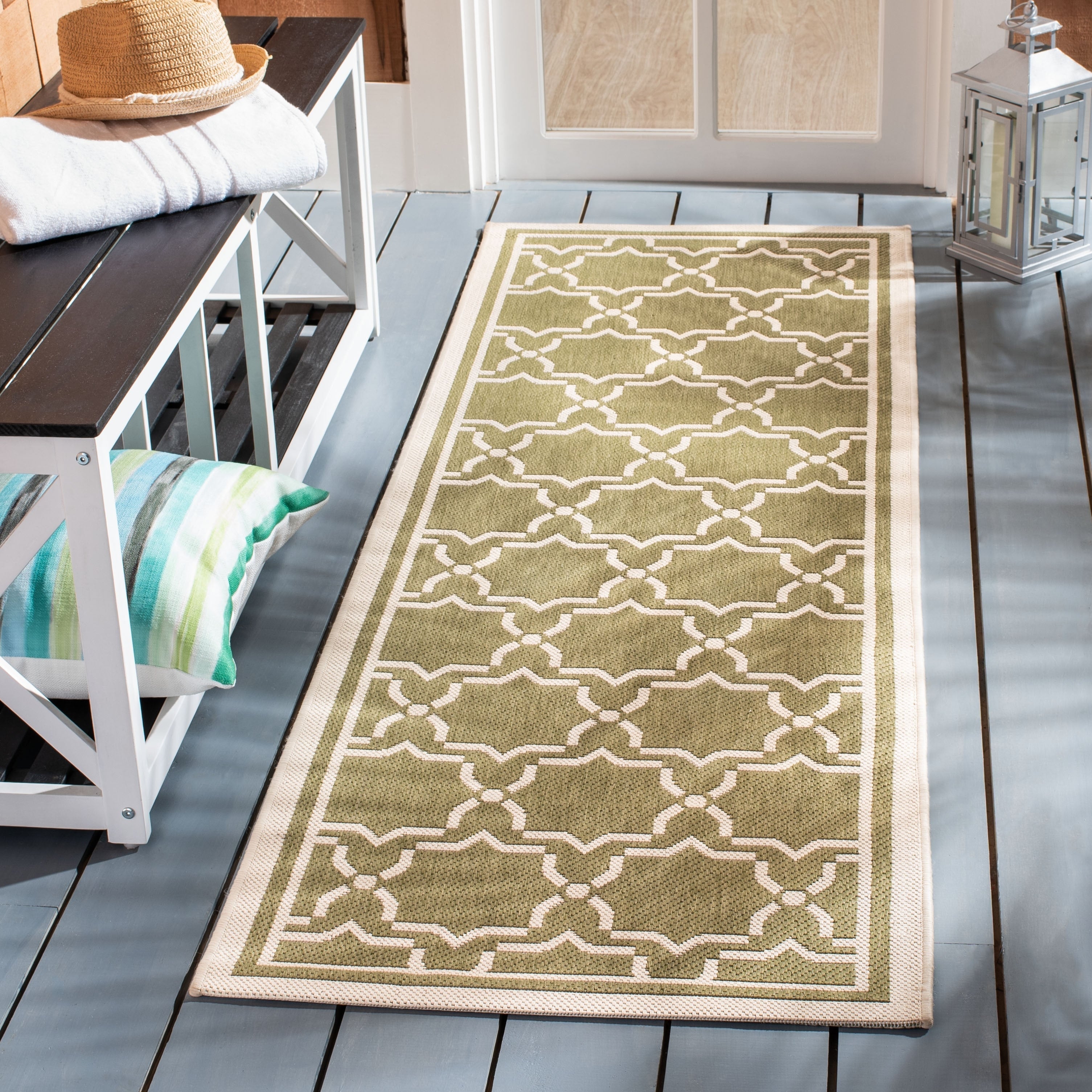 SAFAVIEH Courtyard Thomasina Indoor/ Outdoor Waterproof Patio Backyard Rug