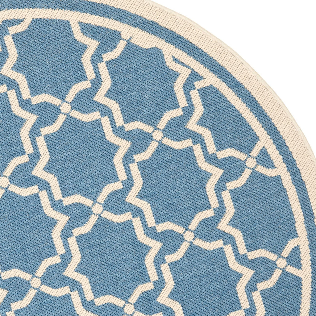 SAFAVIEH Courtyard Thomasina Indoor/ Outdoor Waterproof Patio Backyard Rug