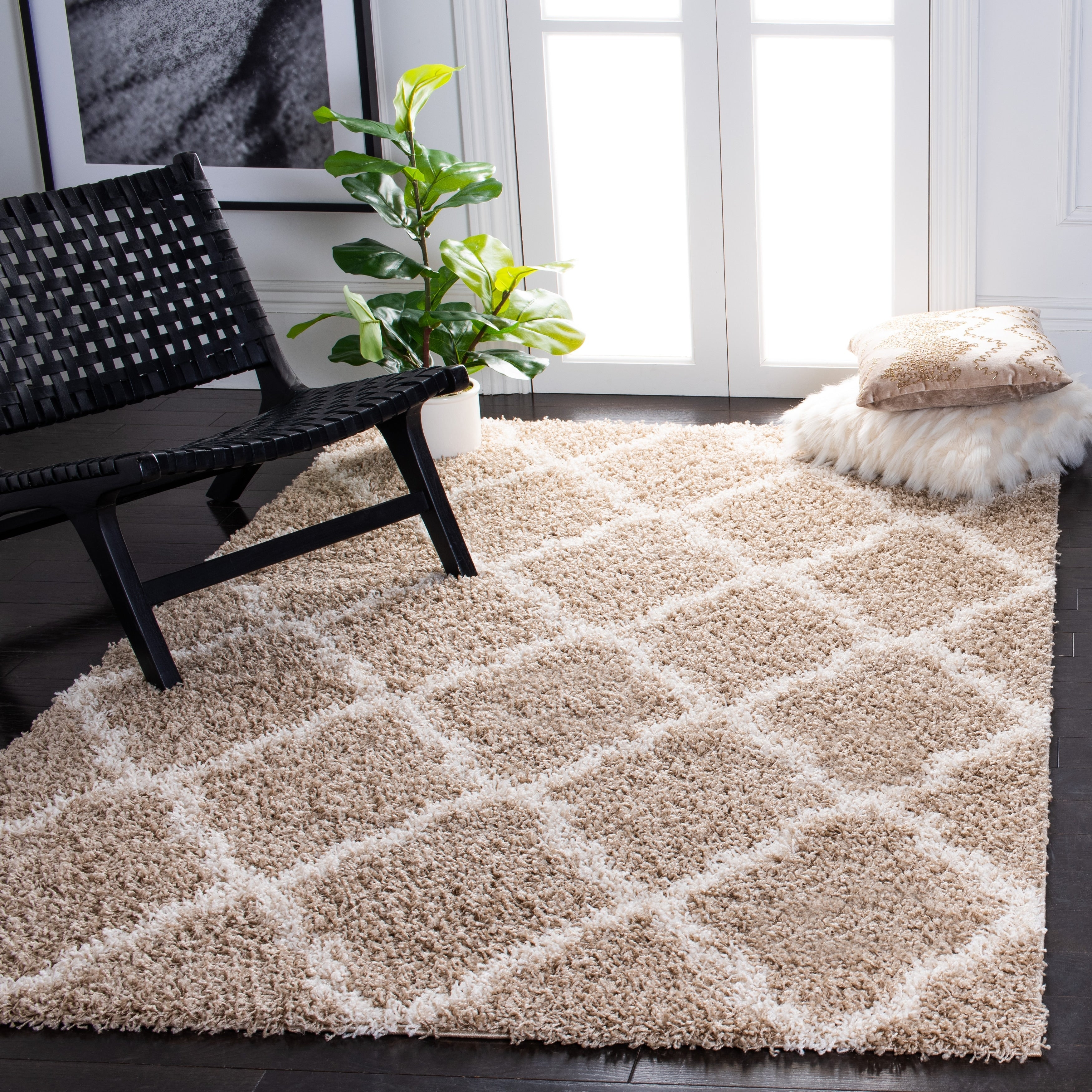SAFAVIEH Dallas Shag Darina Trellis 1.5-inch Thick Rug