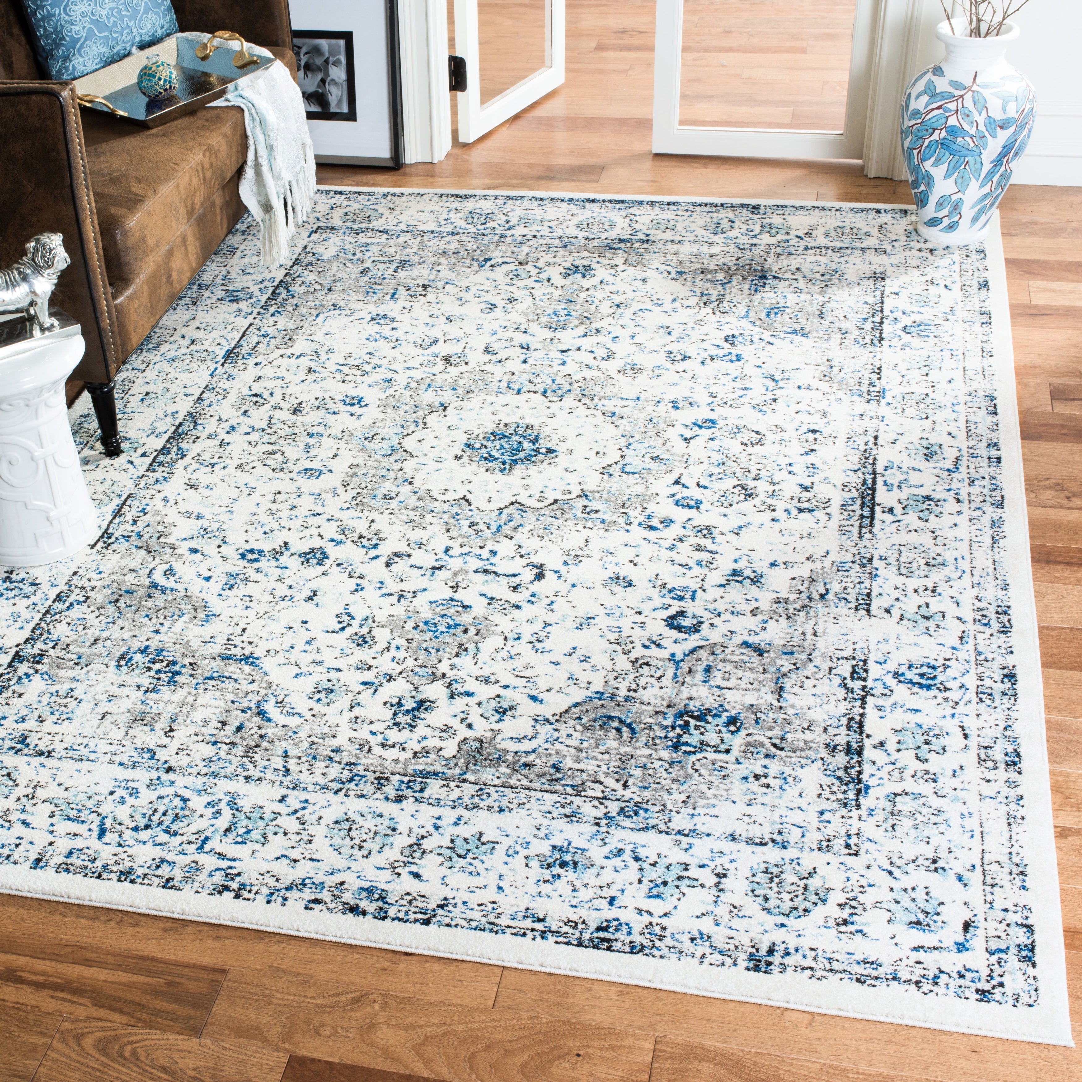 SAFAVIEH Evoke Jentje Vintage Shabby Chic Oriental Rug