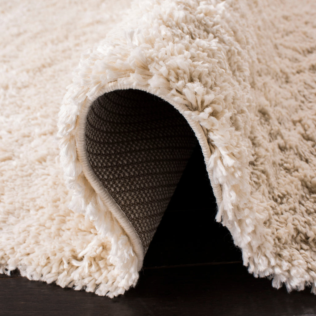 SAFAVIEH Fontana Shag Dagi Solid 2-inch Thick Rug