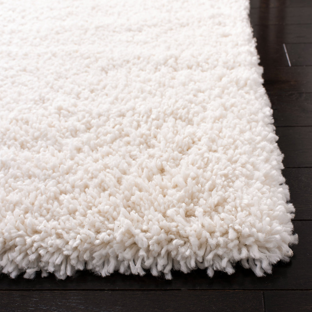 SAFAVIEH Fontana Shag Dagi Solid 2-inch Thick Rug
