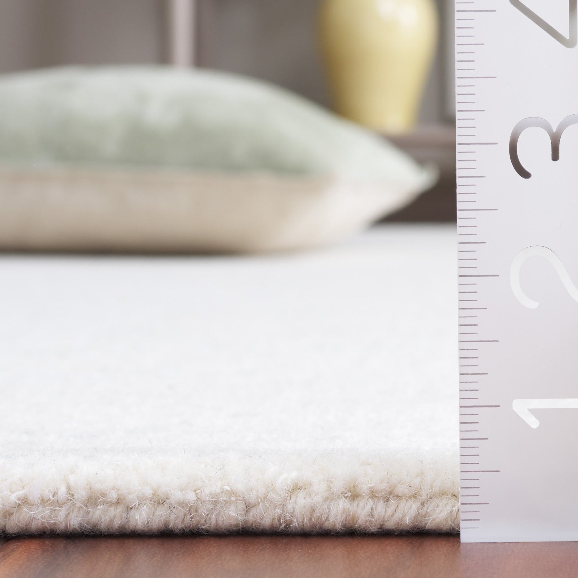 SAFAVIEH Handmade Abstract Asja Modern Wool Rug