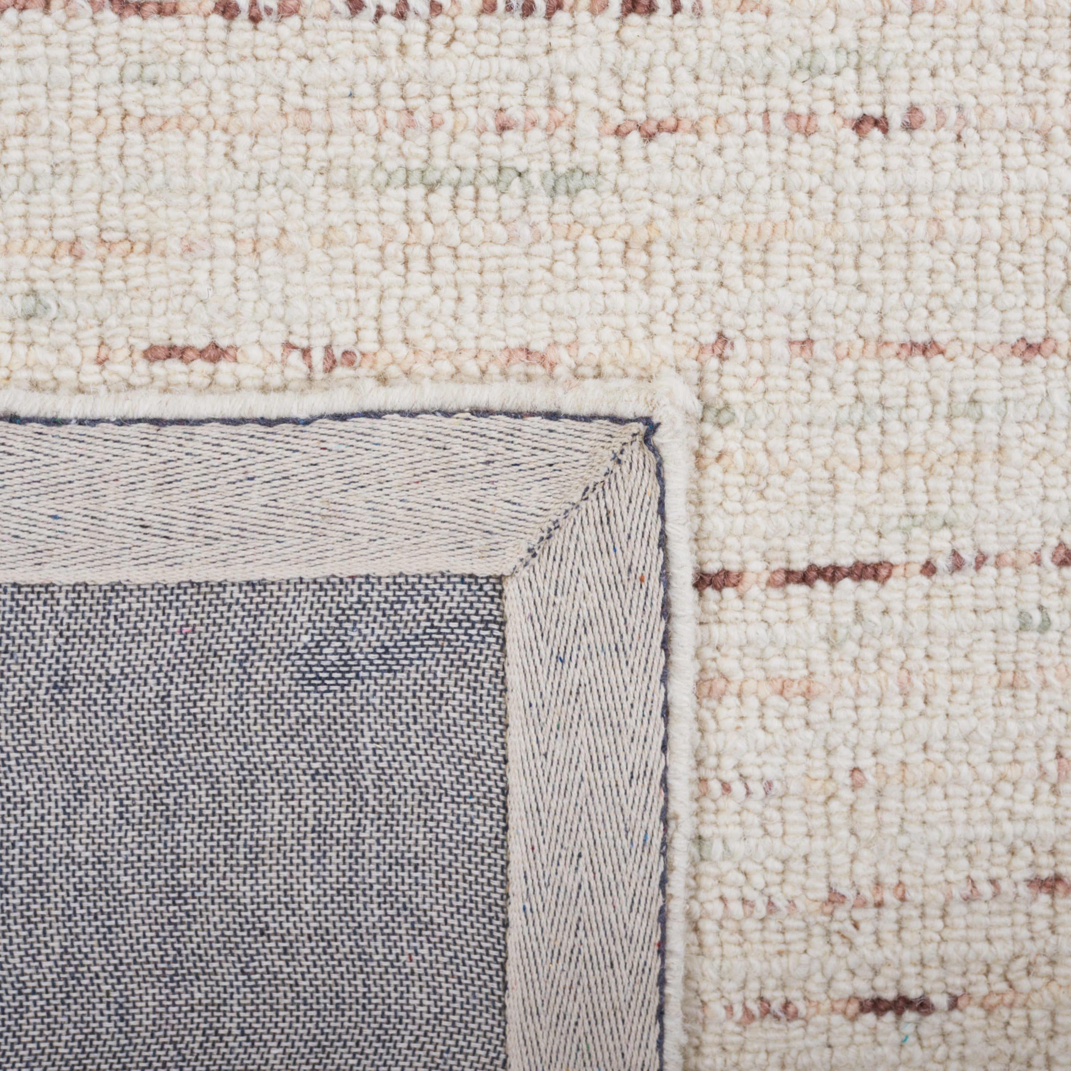 SAFAVIEH Handmade Abstract Lotje Modern Wool Rug