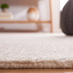 SAFAVIEH Handmade Abstract Maggy Modern Wool Rug