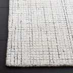 SAFAVIEH Handmade Abstract Marikka Modern Viscose Rug