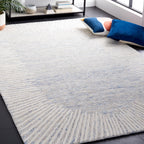 SAFAVIEH Handmade Abstract Sofoula Modern Wool Rug