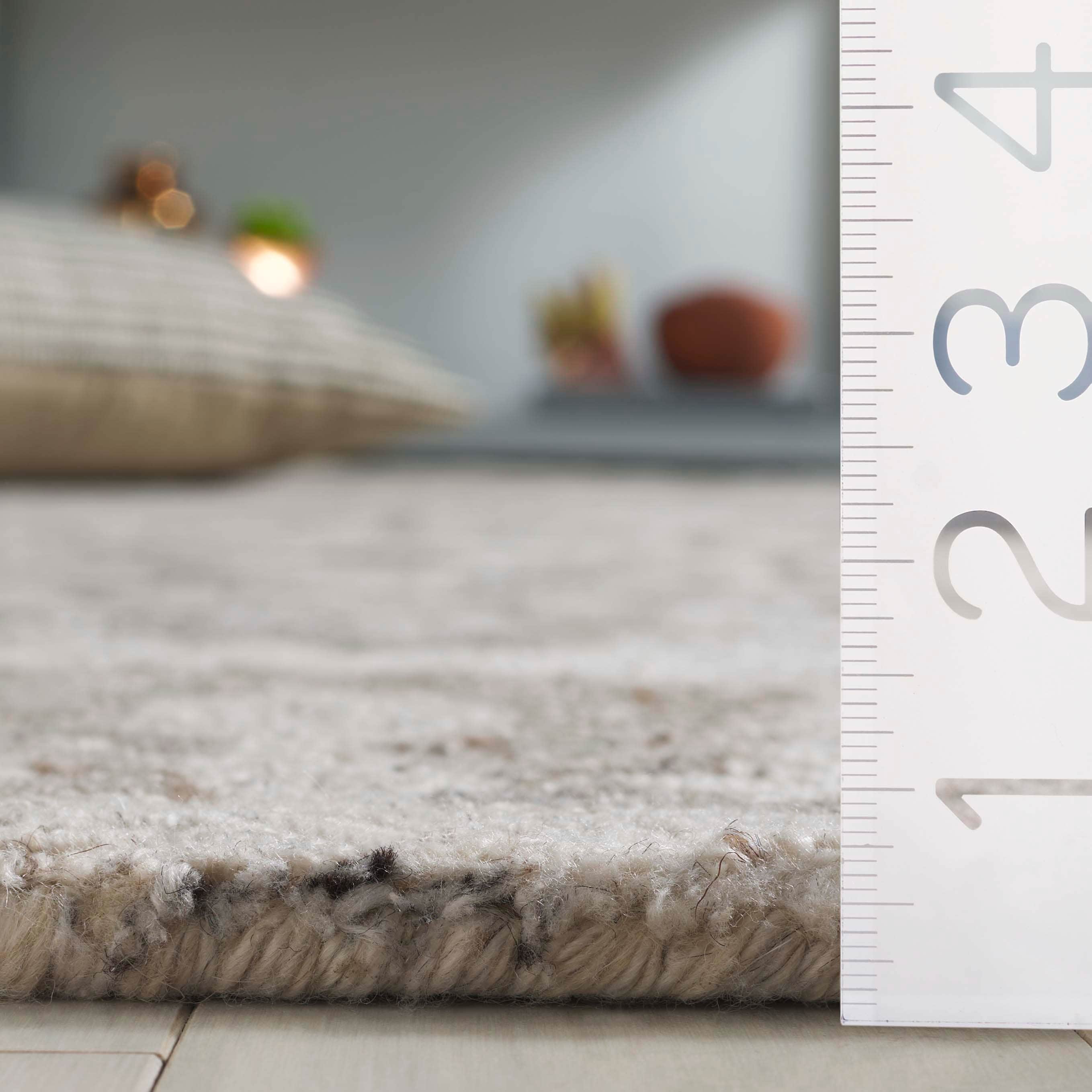 SAFAVIEH Handmade Anatolia Liilia Rug