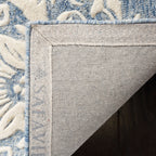 SAFAVIEH Handmade Blossom Ambroisine Modern Floral Wool Rug