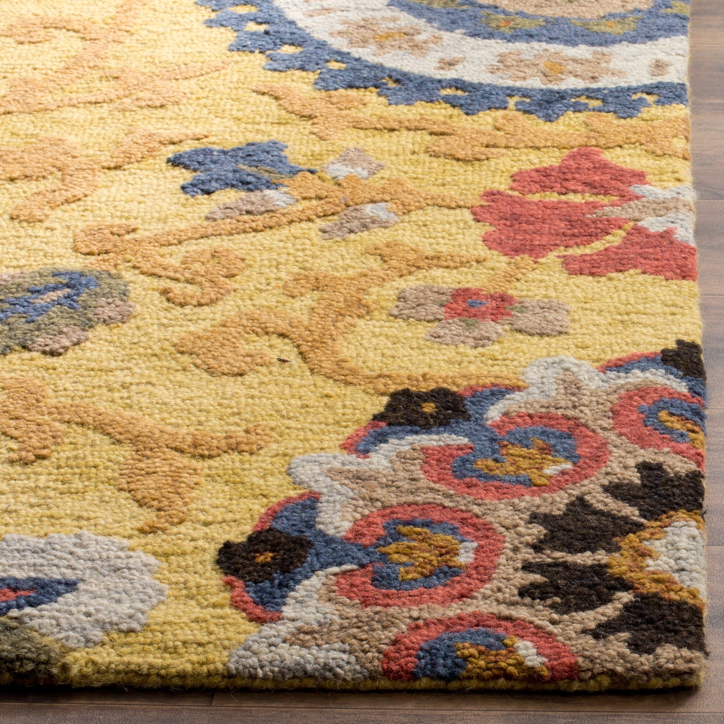 SAFAVIEH Handmade Blossom Maaret Modern Floral Wool Rug