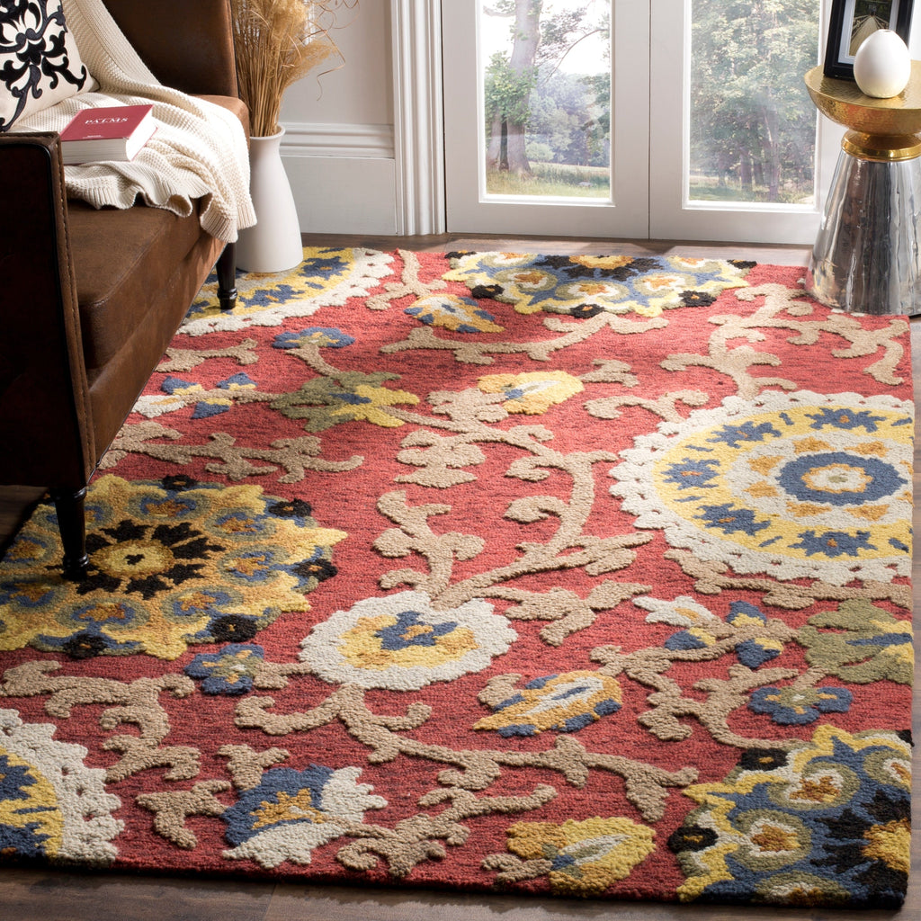 SAFAVIEH Handmade Blossom Maaret Modern Floral Wool Rug