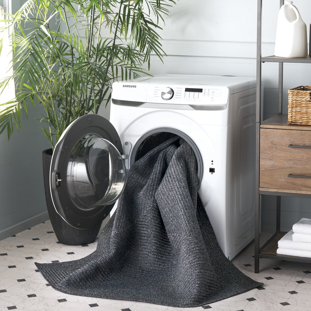 SAFAVIEH Handmade Braided Anthi Casual Rug