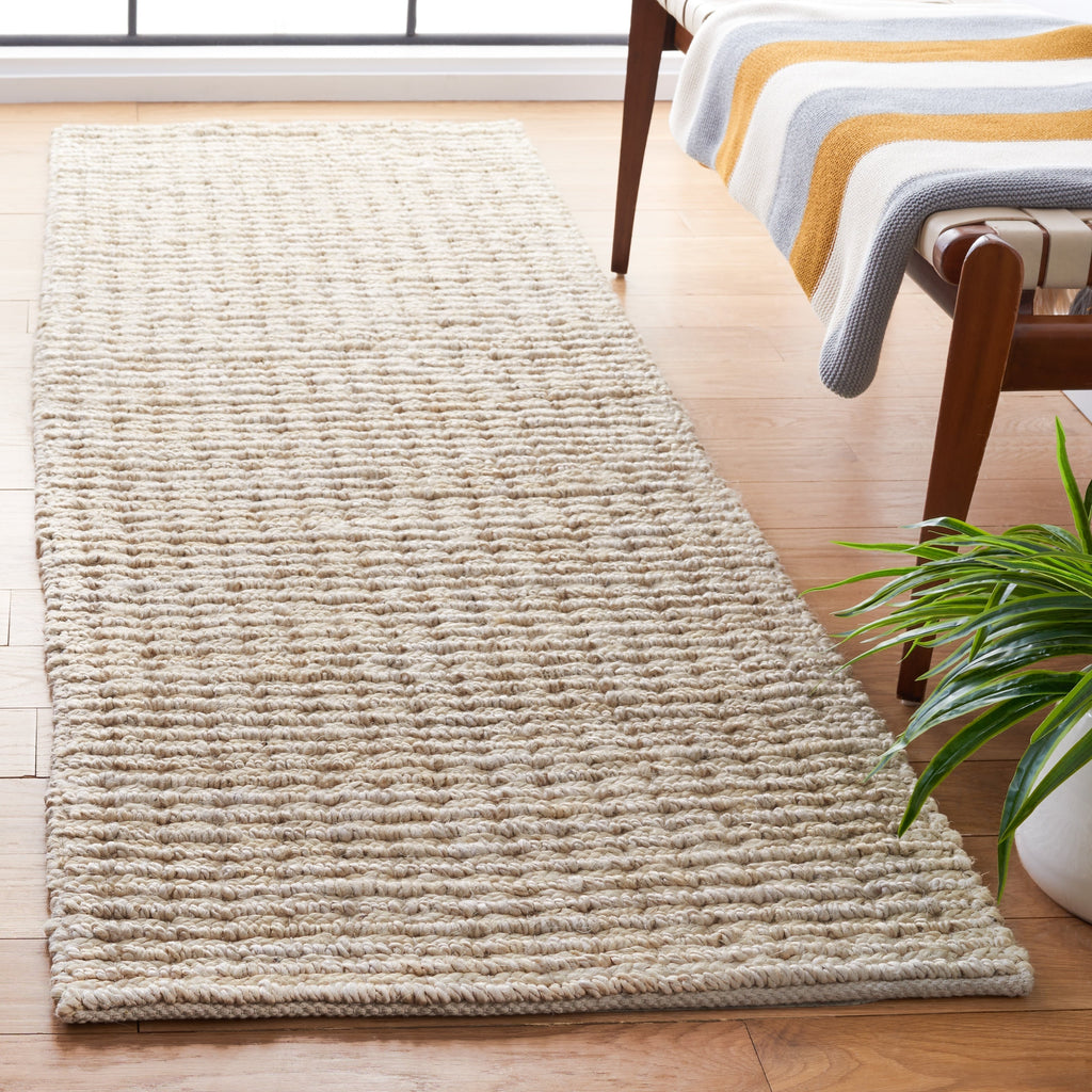 SAFAVIEH Handmade Brylee Ivory Jute Area Rug