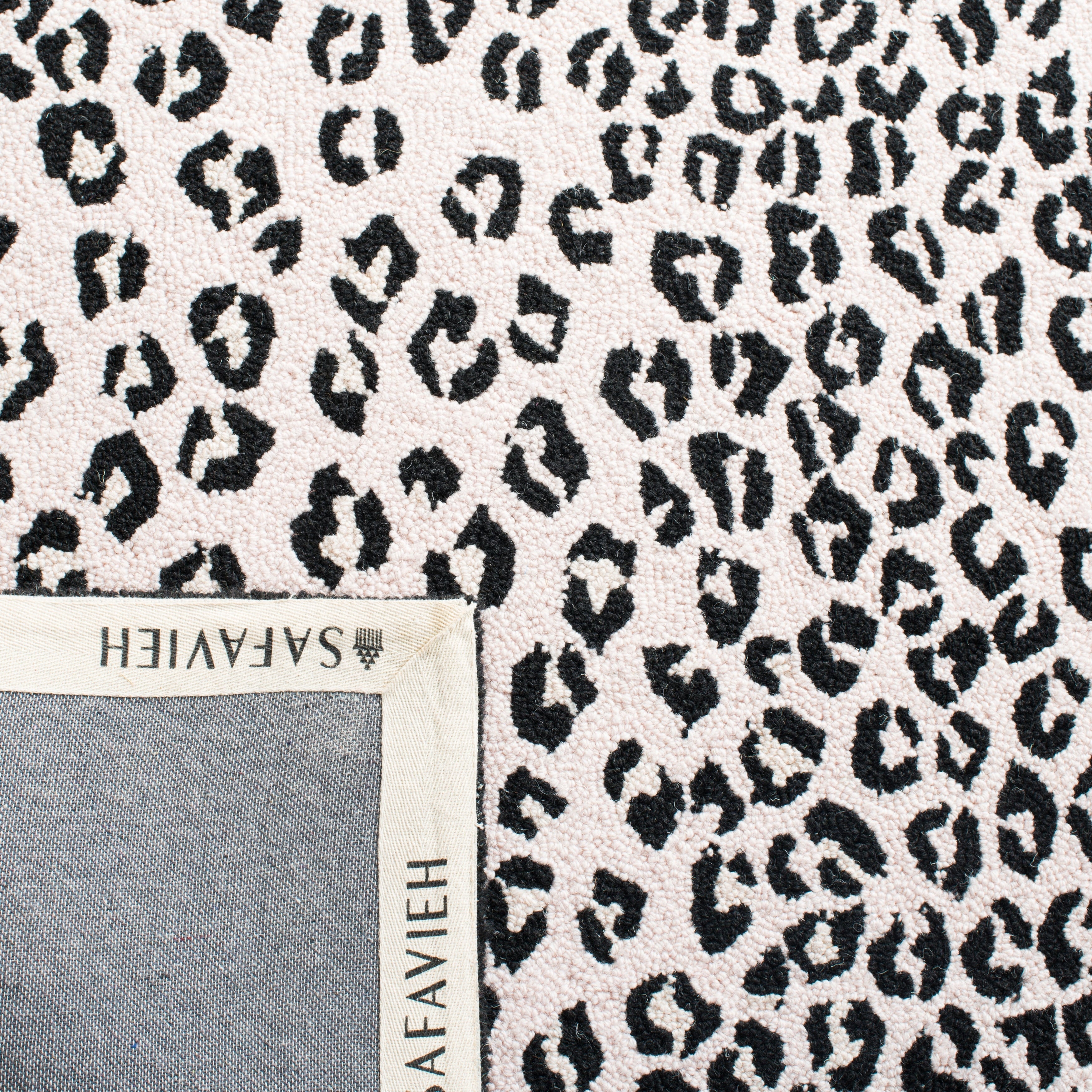 SAFAVIEH Handmade Chelsea Solar Garden Leopard French Country Wool Rug