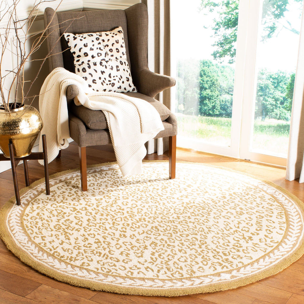 SAFAVIEH Handmade Chelsea Solar Garden Leopard French Country Wool Rug