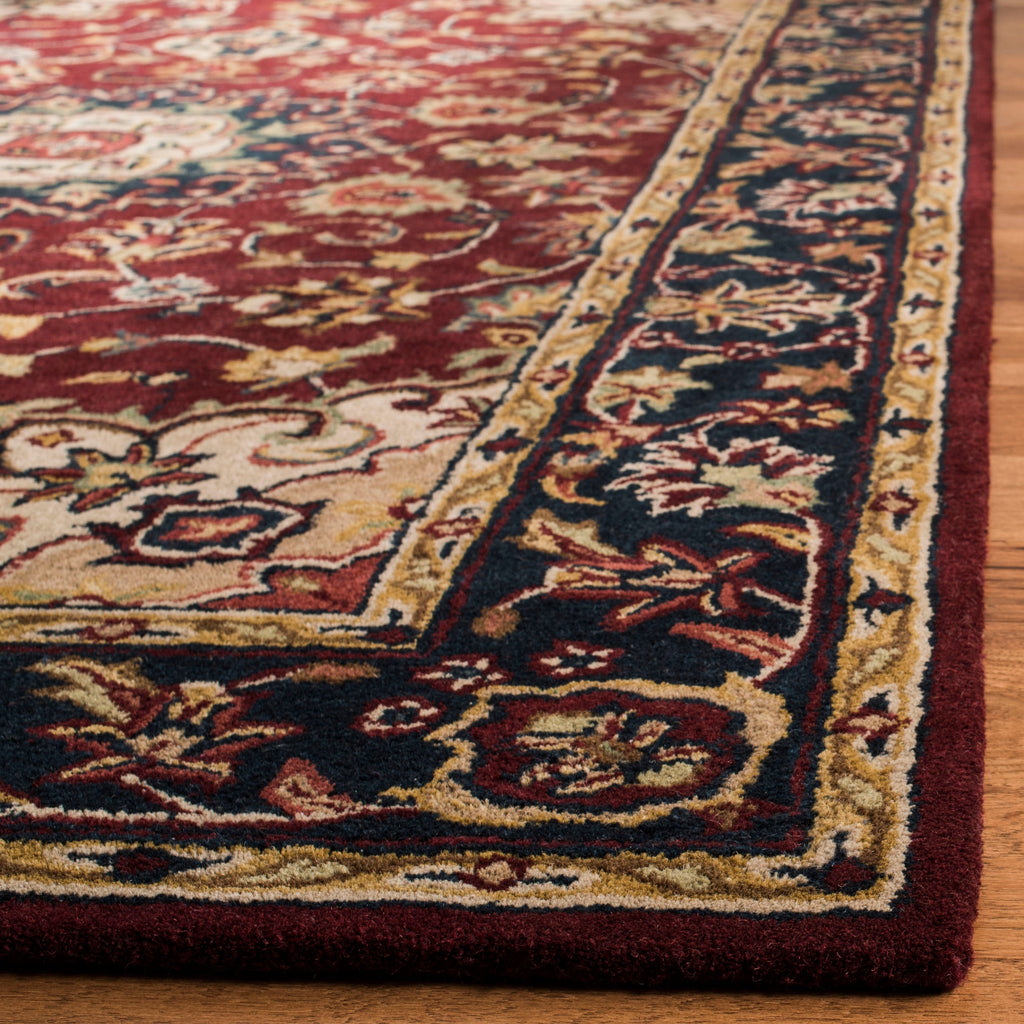SAFAVIEH Handmade Classic Gordana Traditional Oriental Wool Rug
