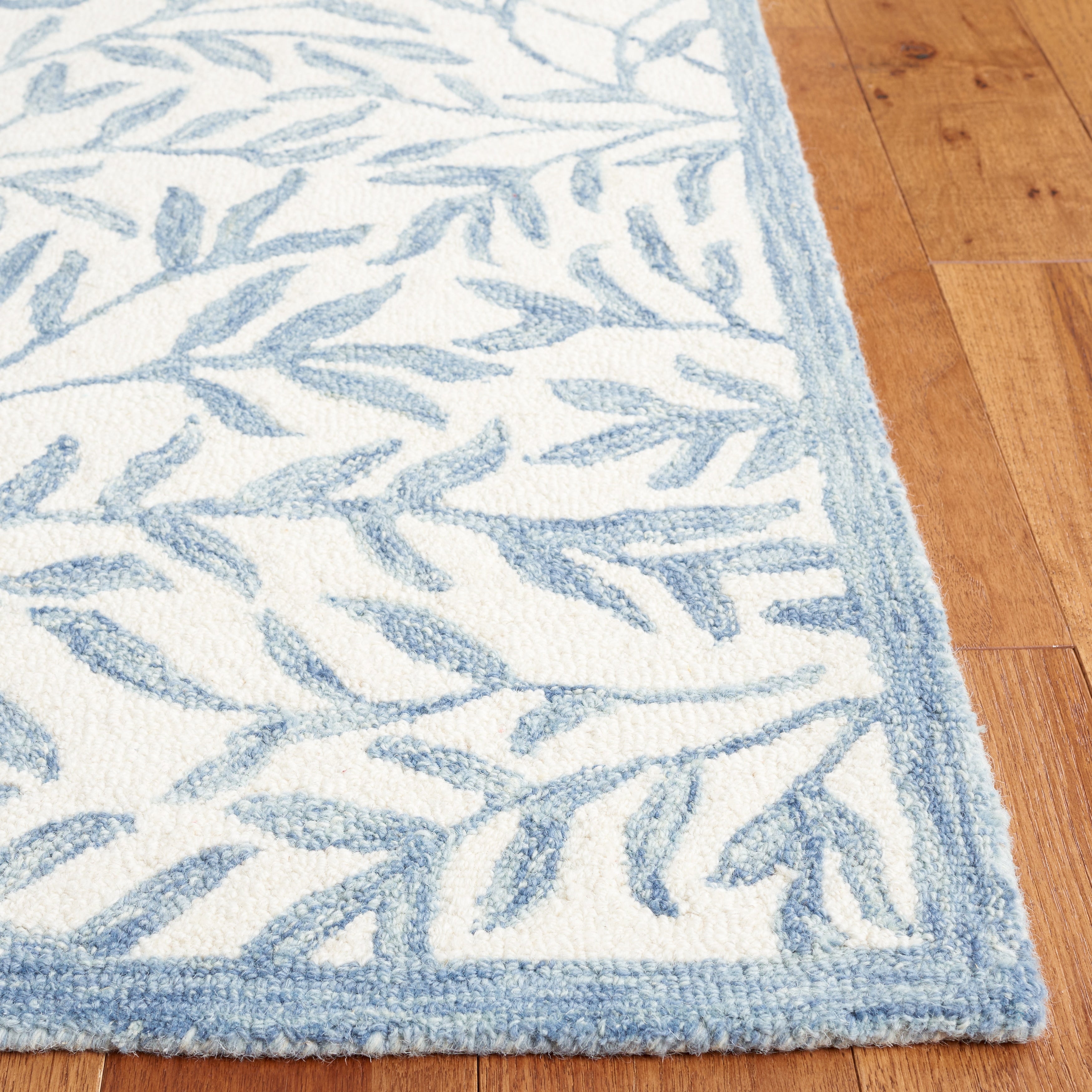 SAFAVIEH Handmade Jardin Mariegret Wool Rug