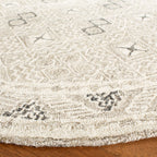 SAFAVIEH Handmade Micro-Loop Lutetia Wool Rug