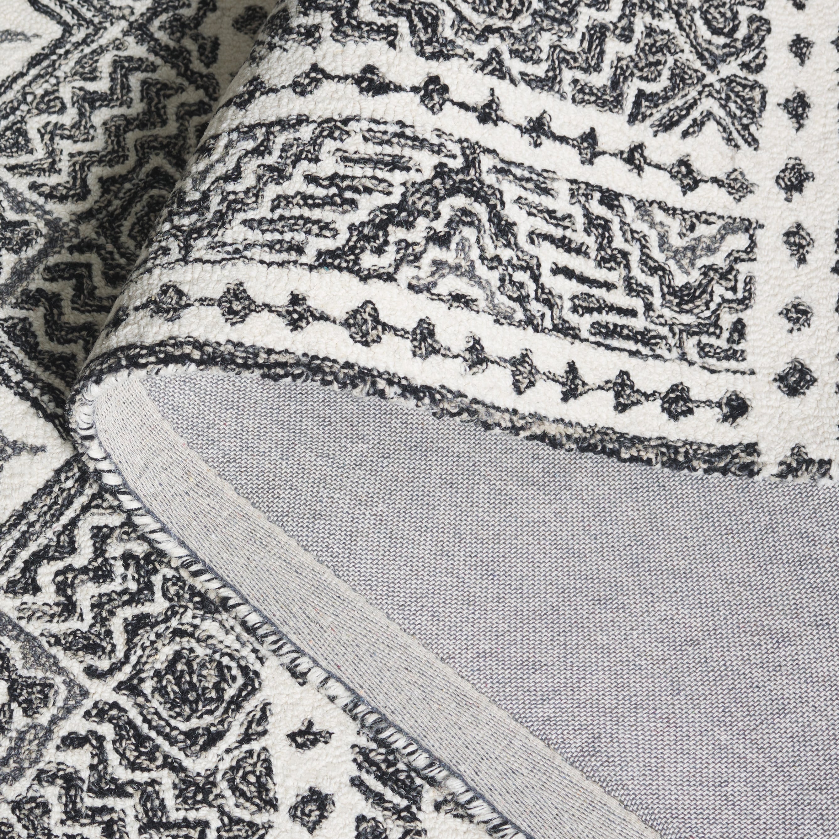 SAFAVIEH Handmade Micro-Loop Lutetia Wool Rug