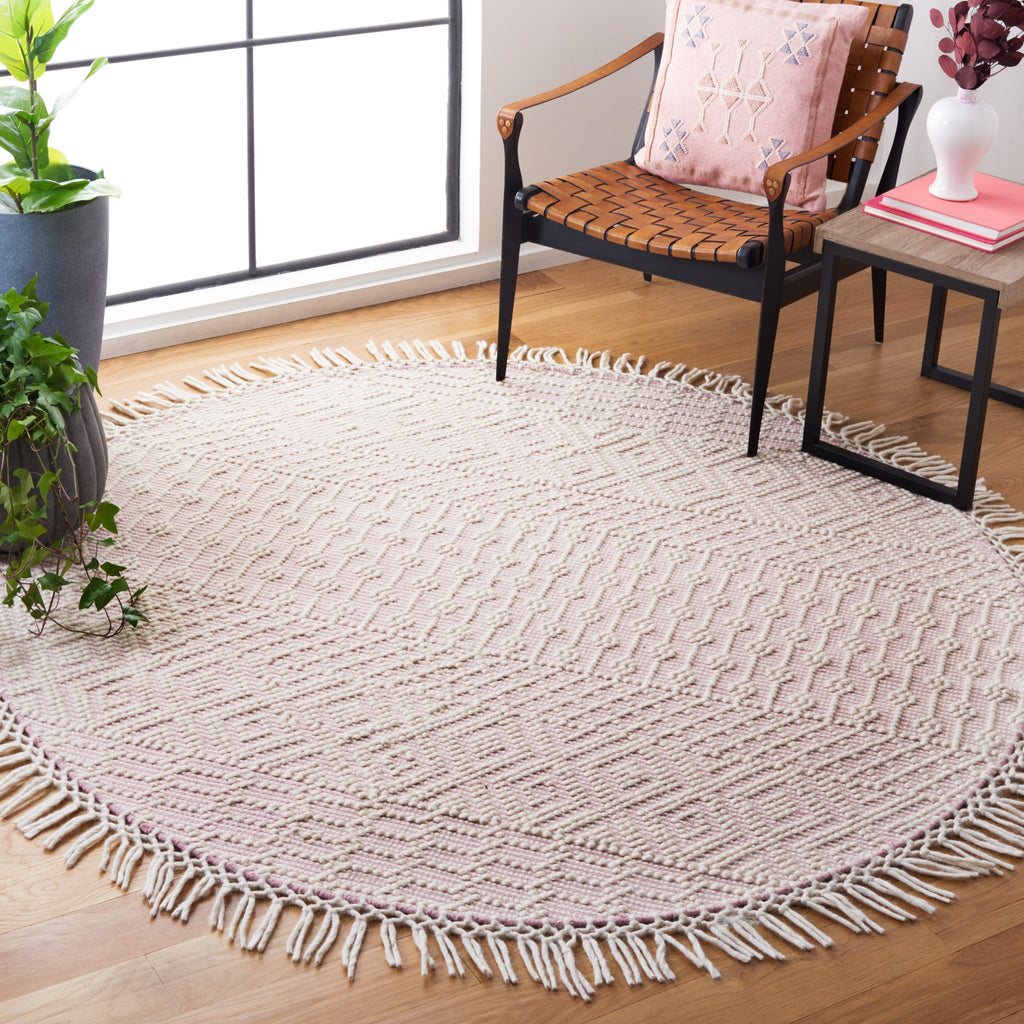 SAFAVIEH Handmade Natura Estel Wool Fringe Rug