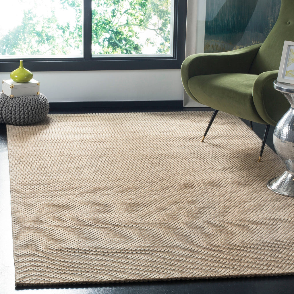 SAFAVIEH Handmade Natura Gerrita Wool Area Rug