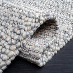 SAFAVIEH Handmade Natura Gonnie Wool Rug
