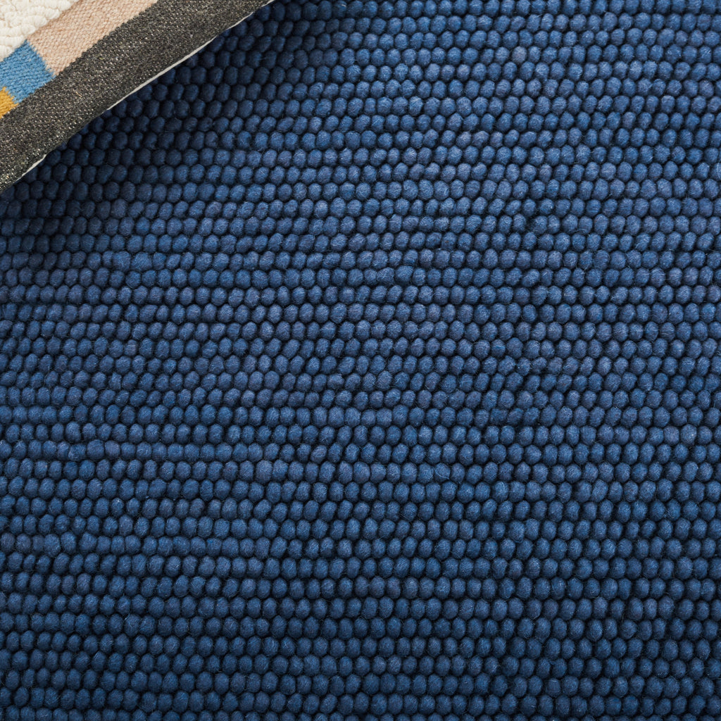 SAFAVIEH Handmade Natura Gonnie Wool Rug