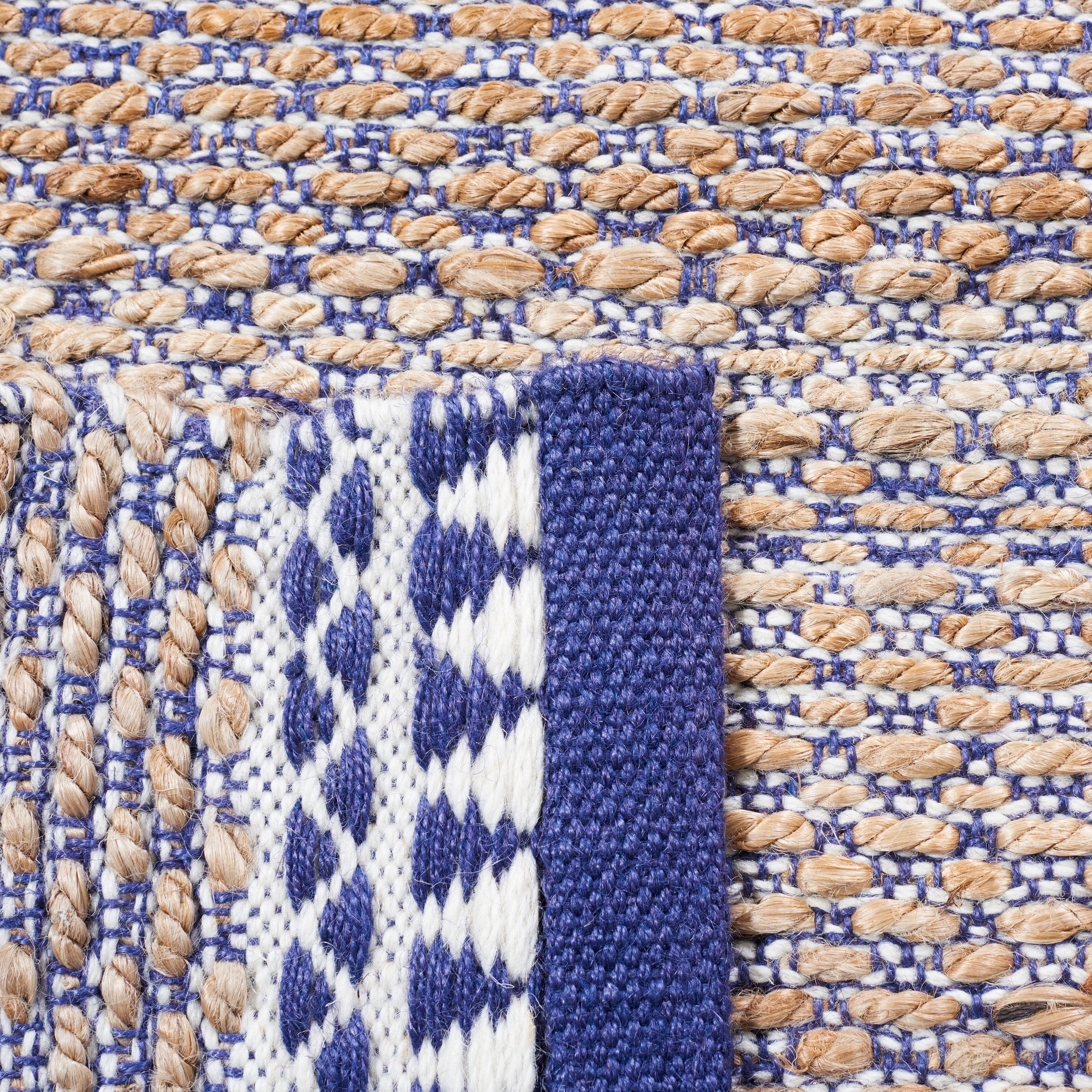 SAFAVIEH Handmade Natural Fiber Jokelien Boho Jute Rug