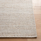 SAFAVIEH Handmade Natural Fiber Yareli Jute & Wool Rug..