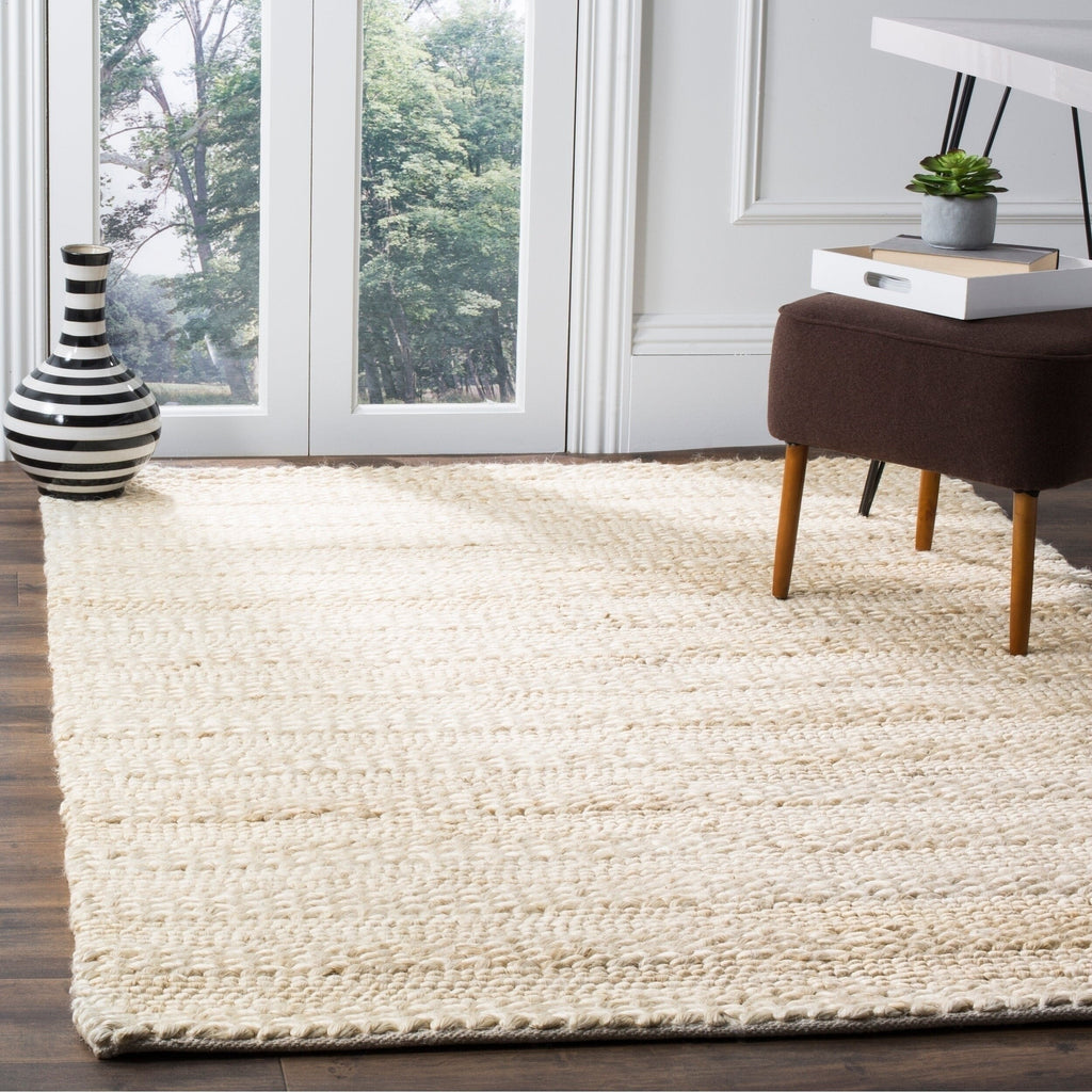 SAFAVIEH Handmade Natural Fiber Zaniyah Jute Rug