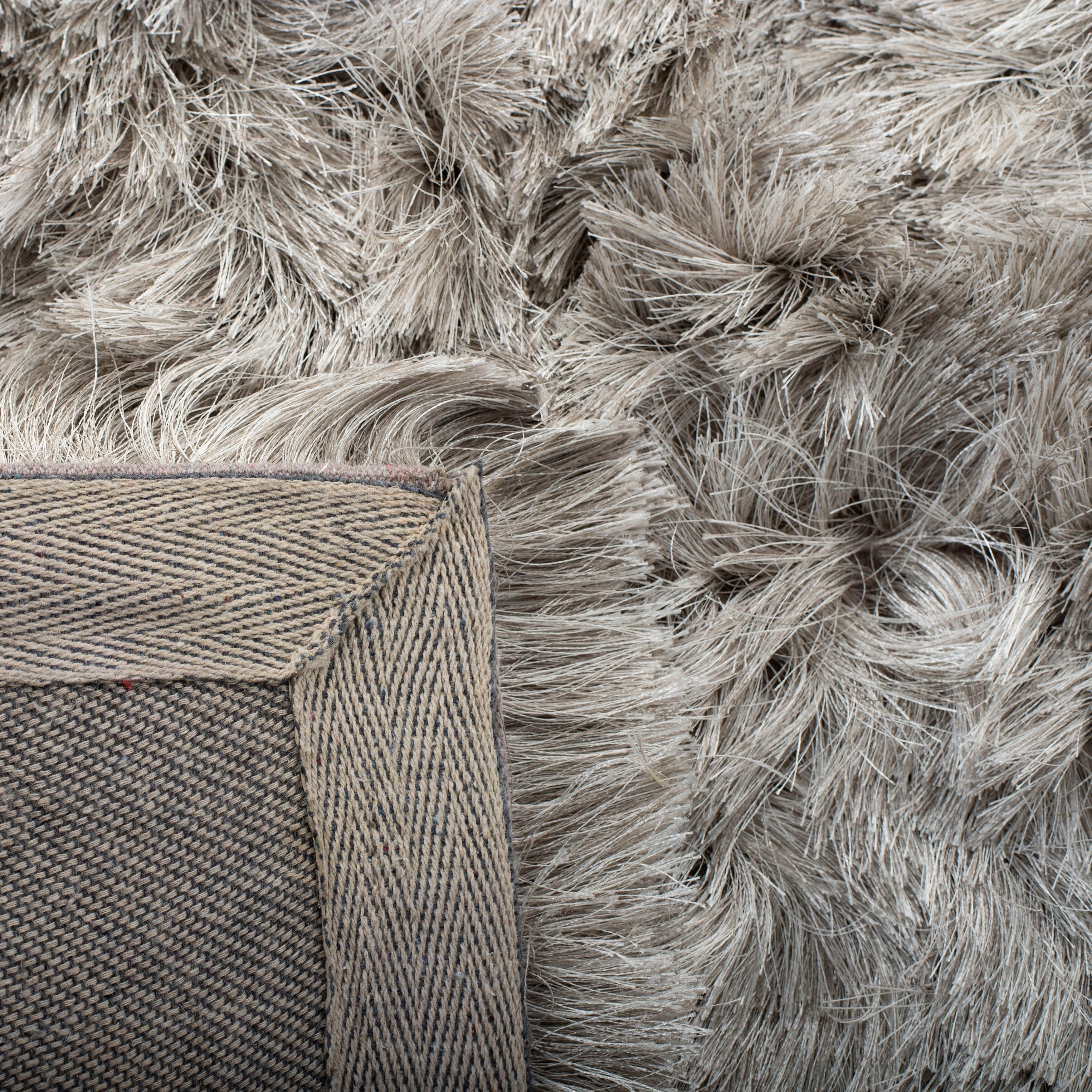 SAFAVIEH Handmade Ocean Shag Marilijn Glam 2.5-inch Thick Rug