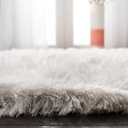 SAFAVIEH Handmade Ocean Shag Marilijn Glam 2.5-inch Thick Rug