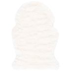 SAFAVIEH Handmade Sheepskin Brittnie Genuine Pelt Rug