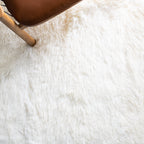 SAFAVIEH Handmade Sheepskin Brittnie Genuine Pelt Rug