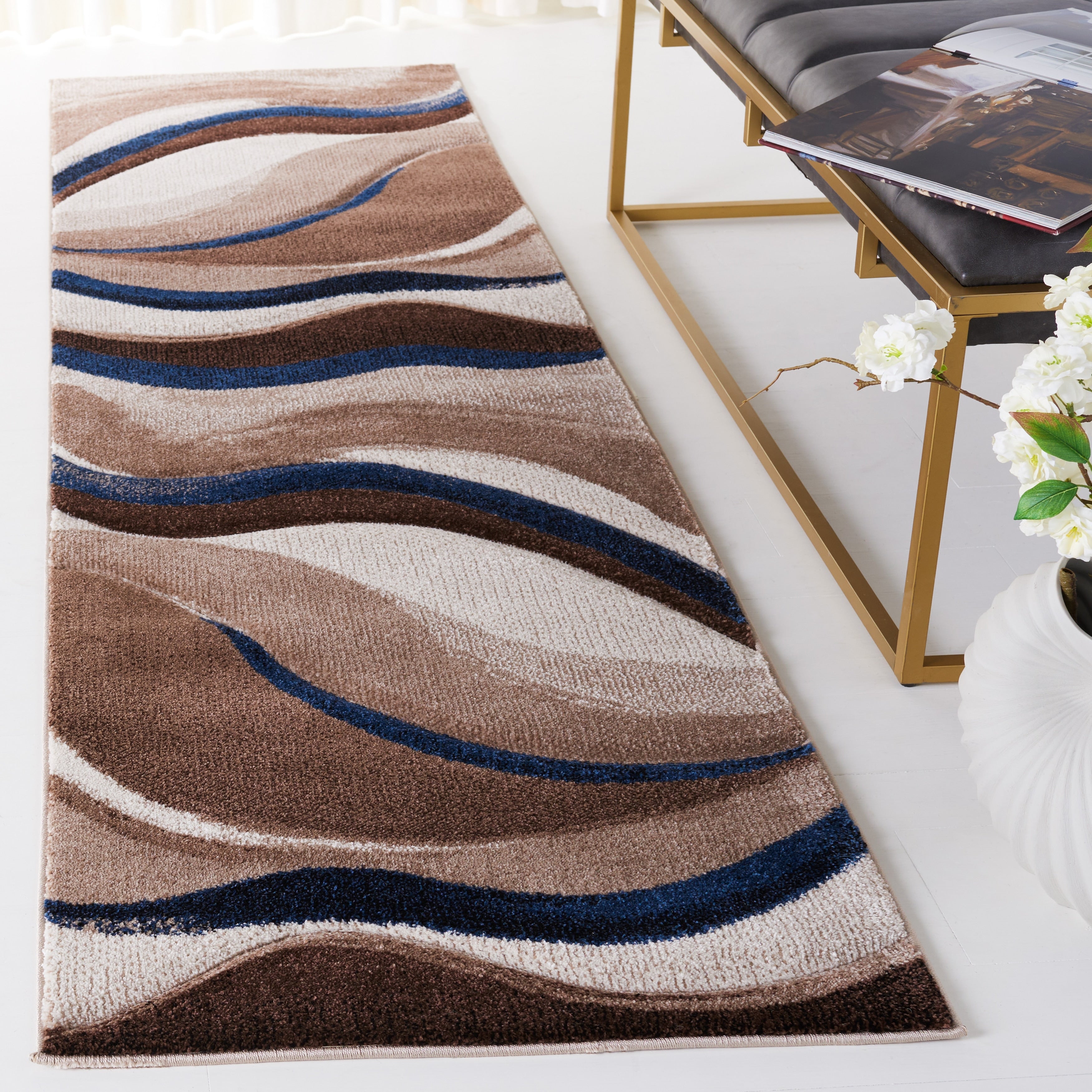 SAFAVIEH Hollywood Zohreh Mid-Century Modern Abstract Rug