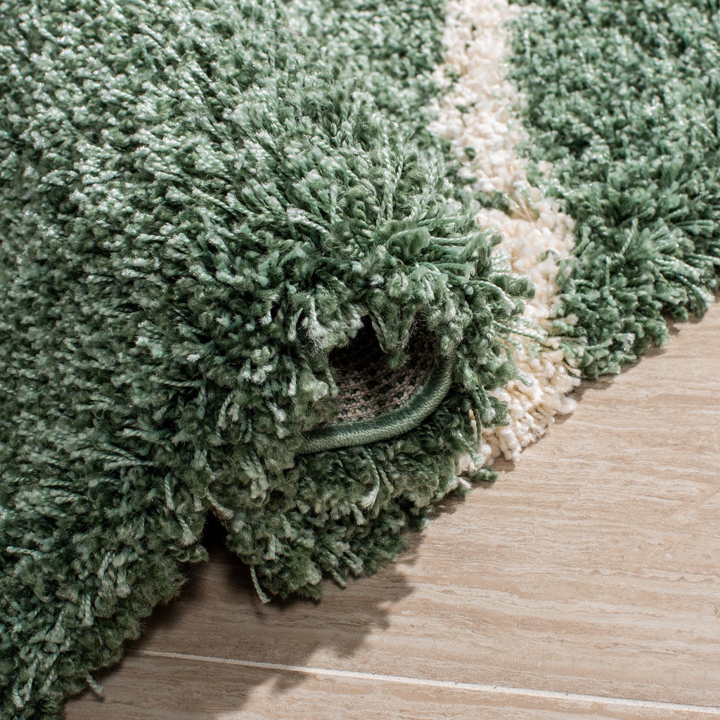 SAFAVIEH Hudson Shag Raili Diamond Trellis 2-inch Thick Rug