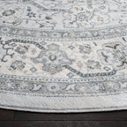 SAFAVIEH Isabella Roxann Traditional Oriental Rug