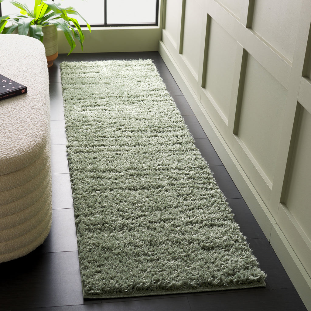 SAFAVIEH Lindsay Shag Luann Contemporary Rug