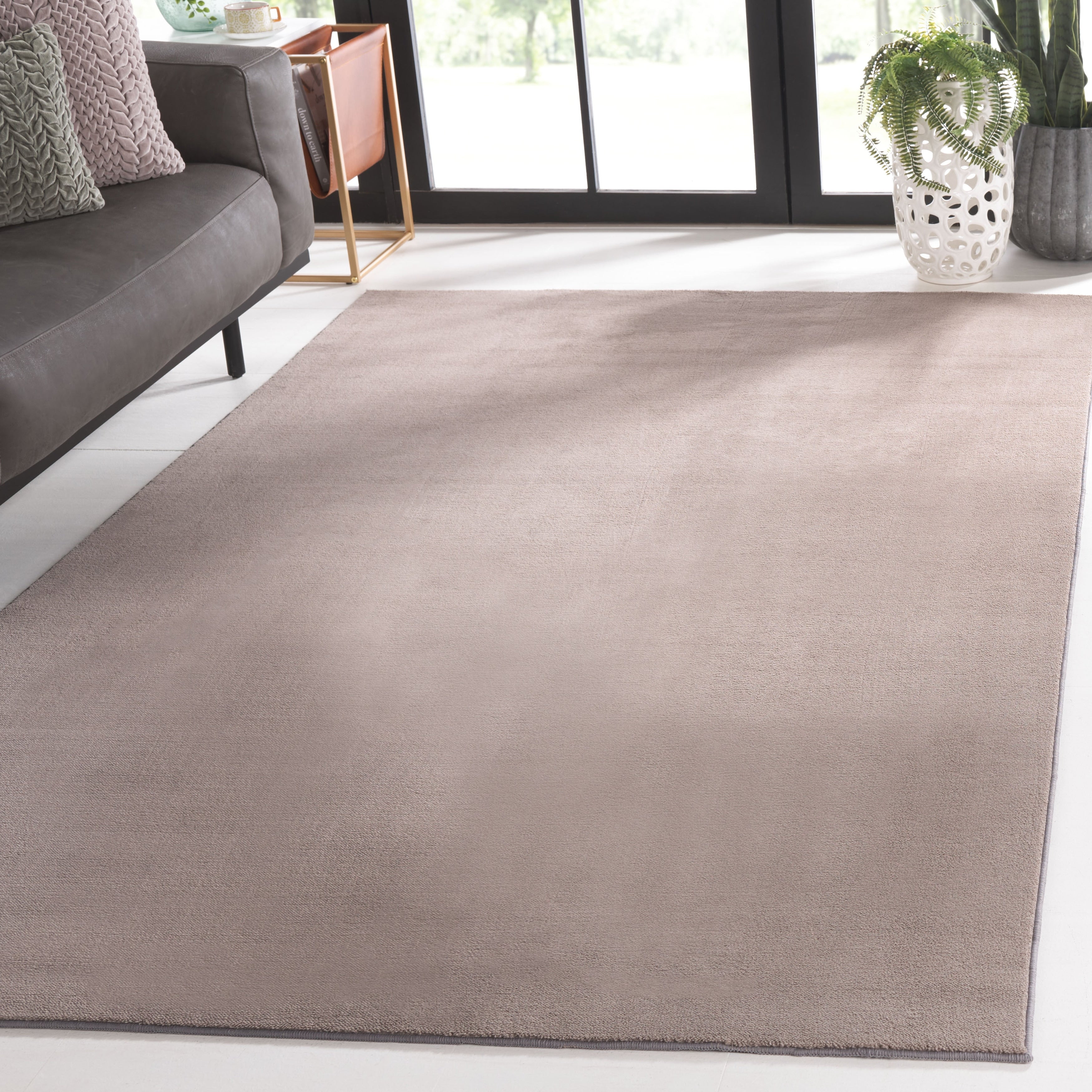 SAFAVIEH Loft Saundra Contemporary Machine Washable Rug