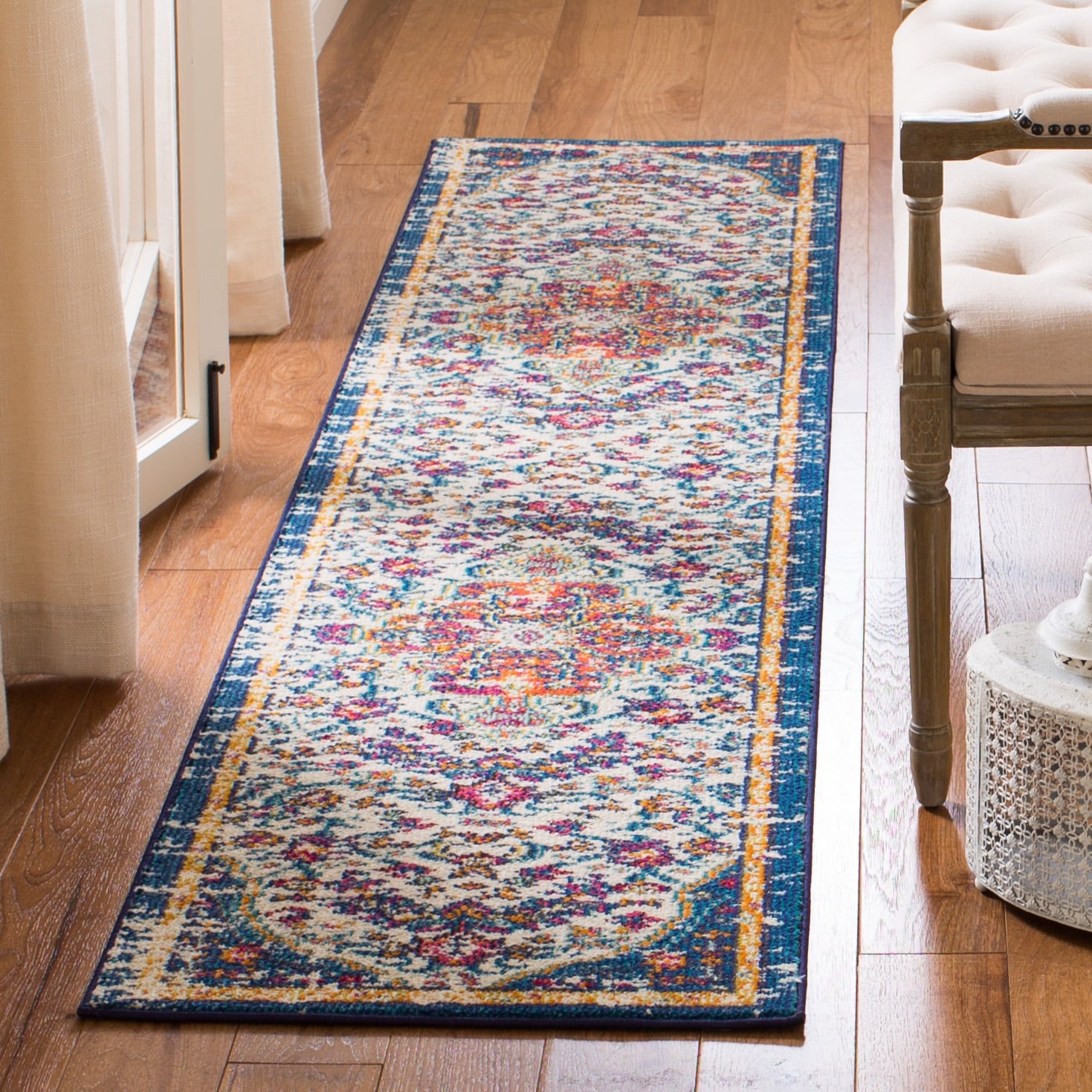 SAFAVIEH Madison Libusa Boho Medallion Distressed Rug