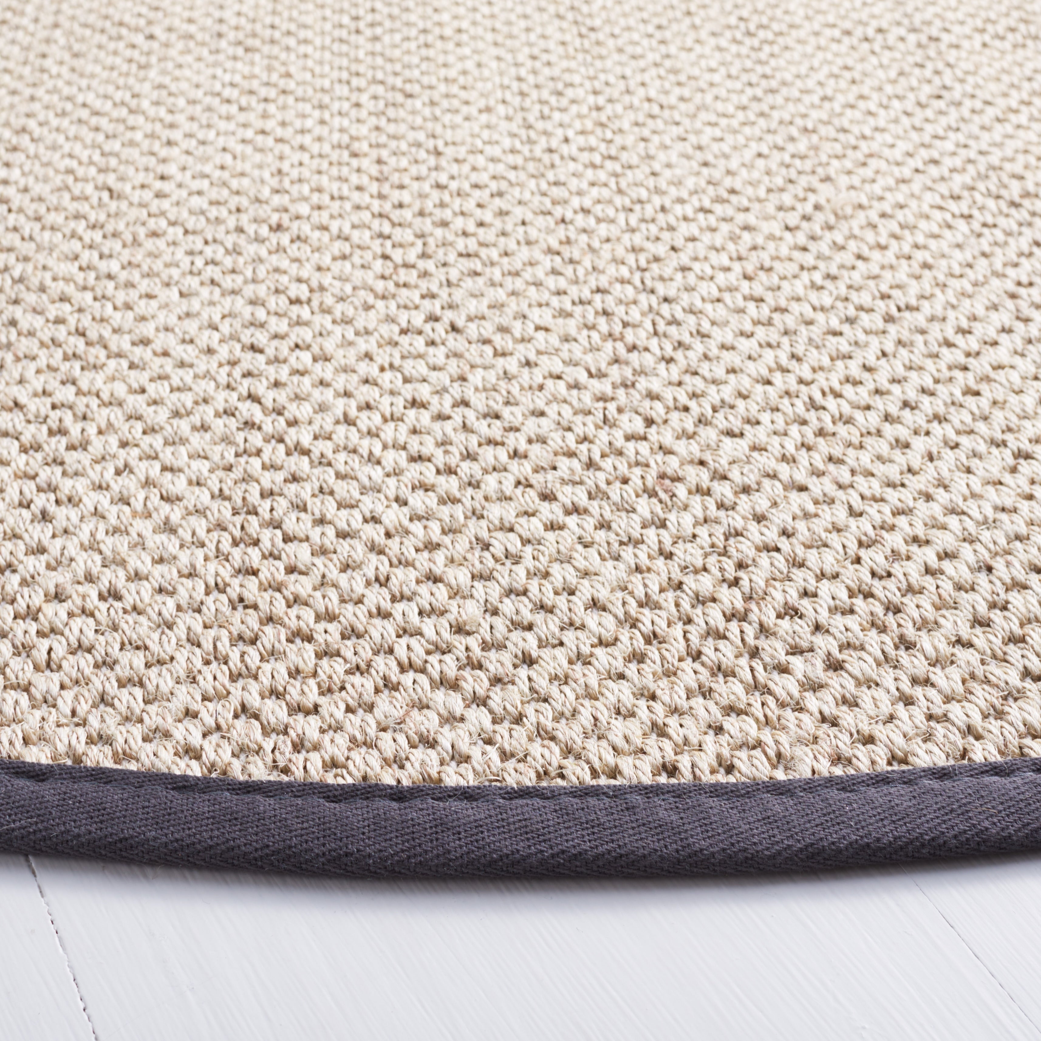 SAFAVIEH Natural Fiber Lorine Casual Border Sisal Rug