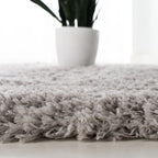 SAFAVIEH Polar Shag Alabama Glam Solid 3-inch Extra Thick