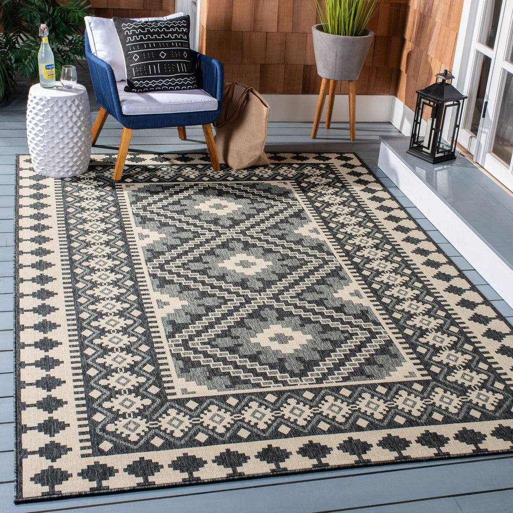SAFAVIEH Veranda Rita Indoor/ Outdoor Waterproof Patio Backyard Rug