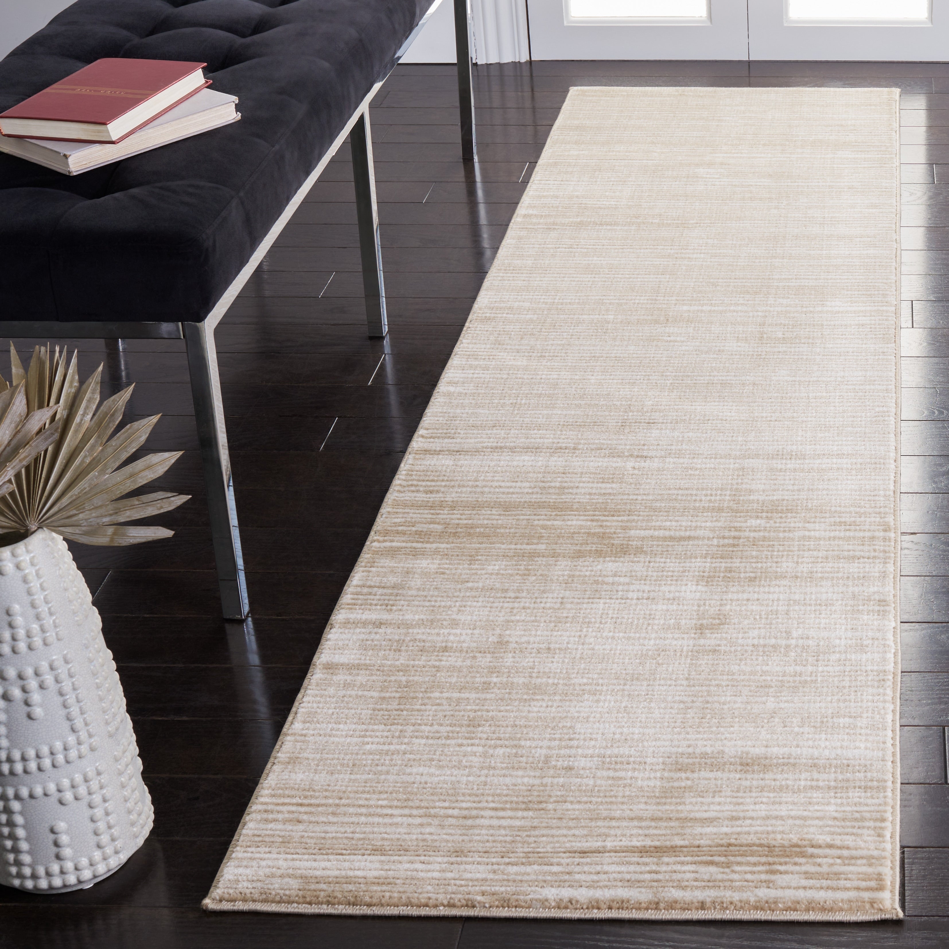SAFAVIEH Vision Sunanda Modern Ombre Tonal Rug.