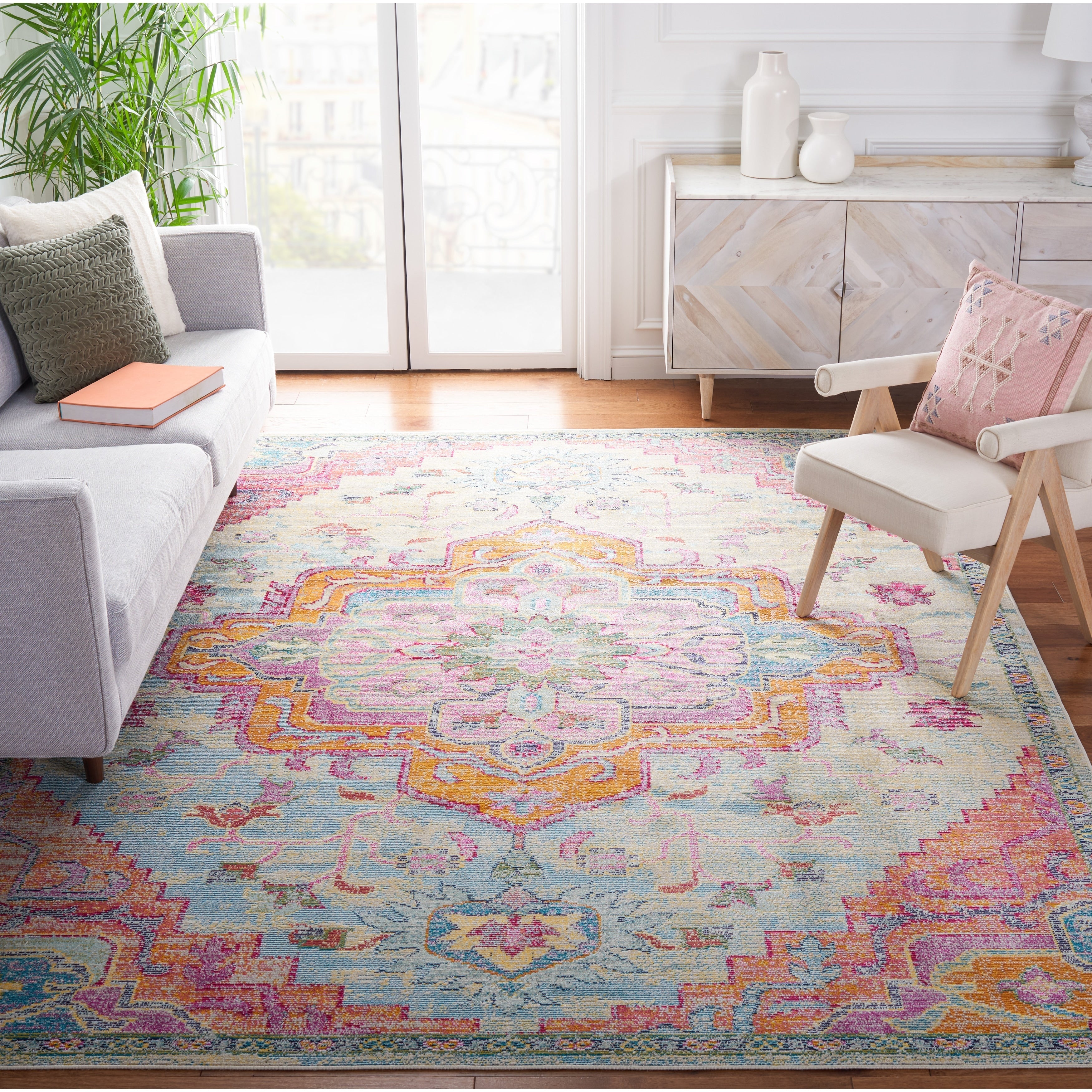 SAFAVIEH, Crystal Naimat Vintage Boho Medallion Rug