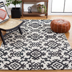 SAFAVIEH, Handmade Blossom Vesela Modern Floral Wool Rug